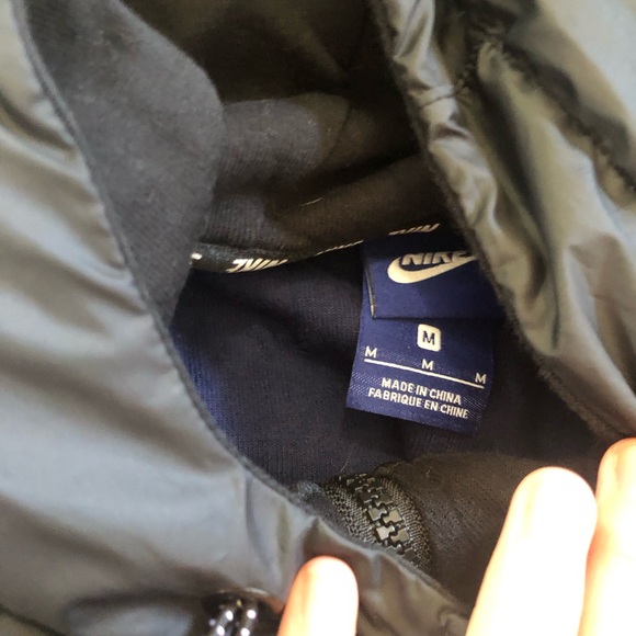 nike jacket - Picture 3 of 3